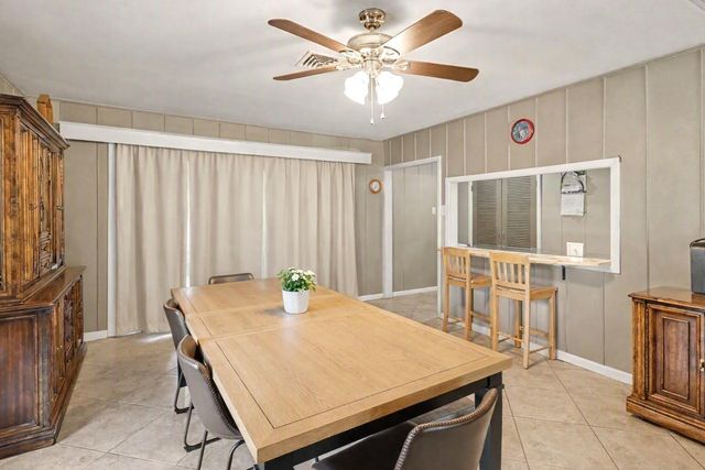 110 S Woodsway Street W, Conroe, TX 77301