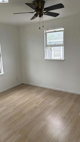 10469 West Ct, Oakland, CA 94603