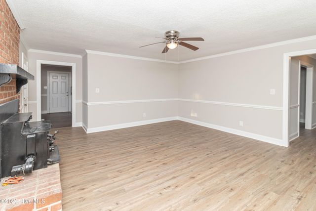 203 Avalon Lane, Greenville, NC 27858