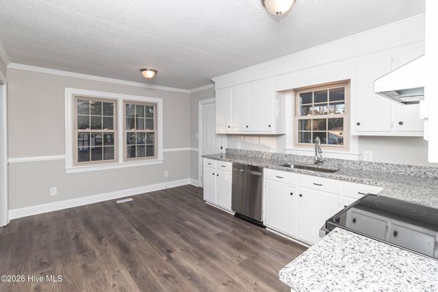 203 Avalon Lane, Greenville, NC 27858