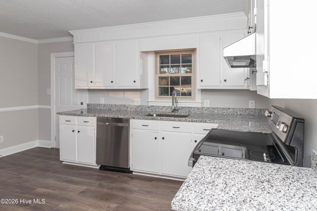 203 Avalon Lane, Greenville, NC 27858