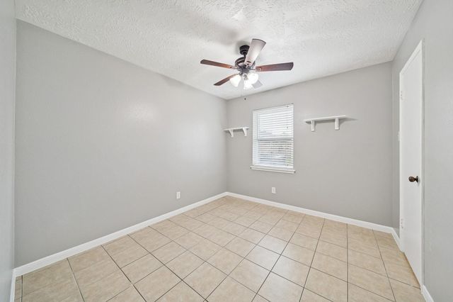 3908 Colorado Avenue, Dickinson, TX 77539