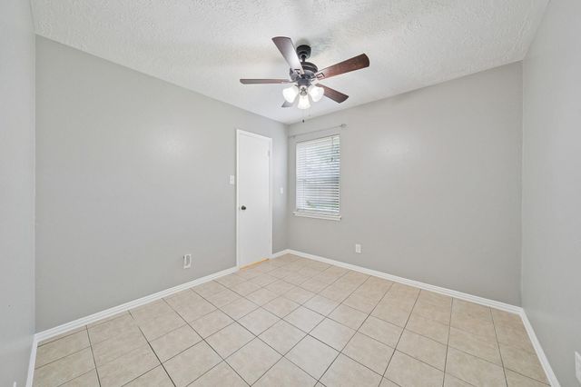 3908 Colorado Avenue, Dickinson, TX 77539