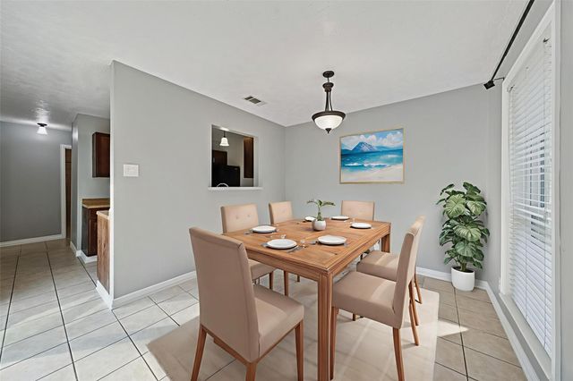 3908 Colorado Avenue, Dickinson, TX 77539