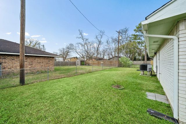 3908 Colorado Avenue, Dickinson, TX 77539
