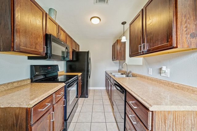 3908 Colorado Avenue, Dickinson, TX 77539