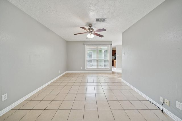 3908 Colorado Avenue, Dickinson, TX 77539