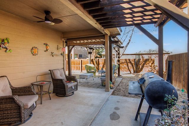 648 Handle Drive, Crowley, TX 76036