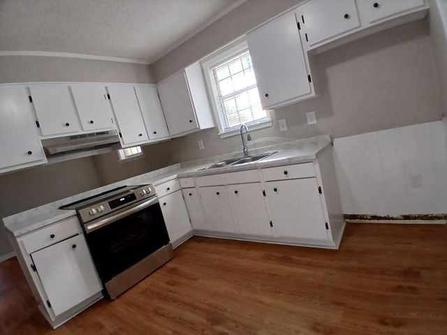 202 Barshay Drive, Summerville, SC 29483