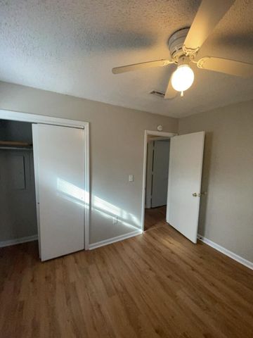 202 Barshay Drive, Summerville, SC 29483