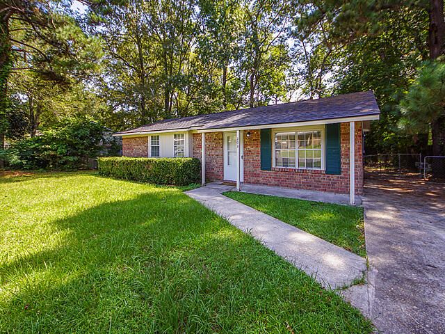 202 Barshay Drive, Summerville, SC 29483