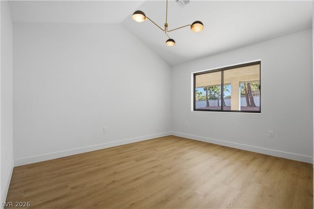 3035 Belcastro Street, Las Vegas, NV 89117