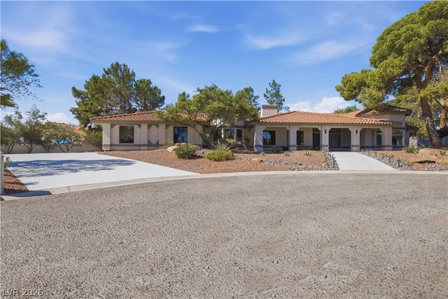 3035 Belcastro Street, Las Vegas, NV 89117