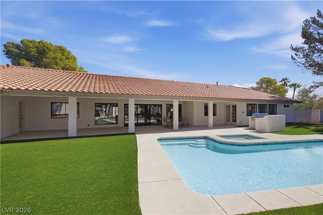 3035 Belcastro Street, Las Vegas, NV 89117