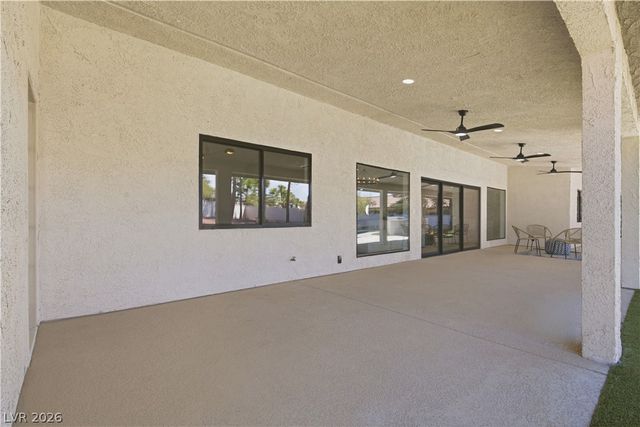 3035 Belcastro Street, Las Vegas, NV 89117