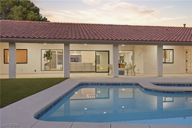 3035 Belcastro Street, Las Vegas, NV 89117