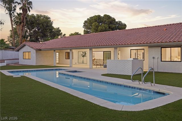 3035 Belcastro Street, Las Vegas, NV 89117