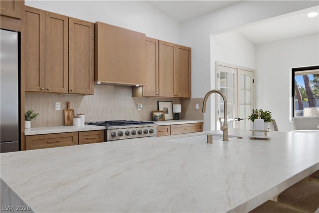 3035 Belcastro Street, Las Vegas, NV 89117