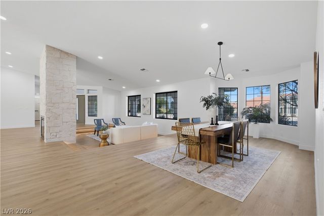 3035 Belcastro Street, Las Vegas, NV 89117