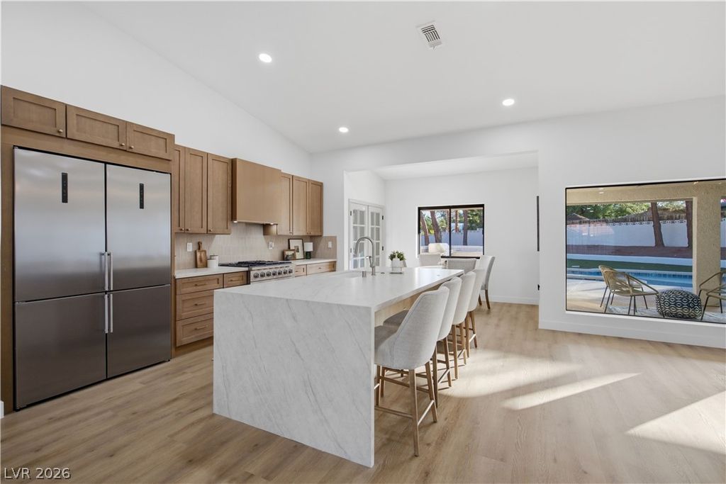 3035 Belcastro Street, Las Vegas, NV 89117 — photo 2
