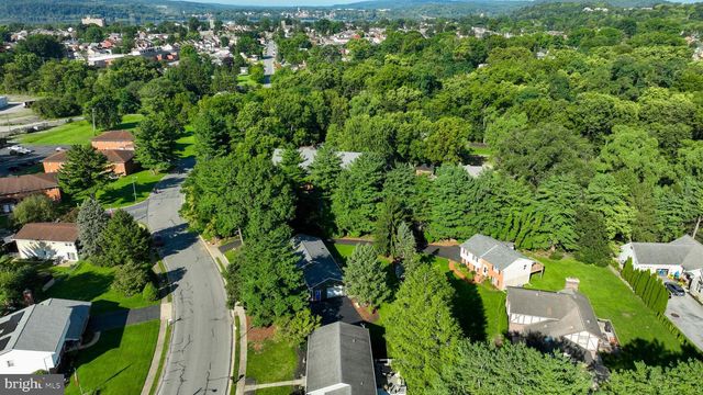 1189 RIDGE AVE, Columbia, PA 17512
