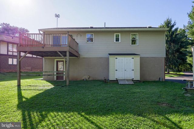1189 RIDGE AVE, Columbia, PA 17512