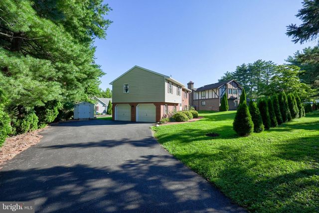 1189 RIDGE AVE, Columbia, PA 17512