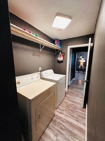 807 CLINKSCALES RD, Columbia, MO 65203