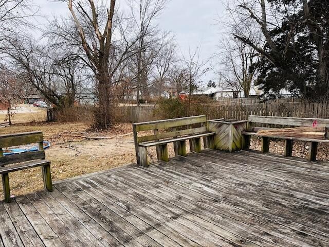 807 CLINKSCALES RD, Columbia, MO 65203