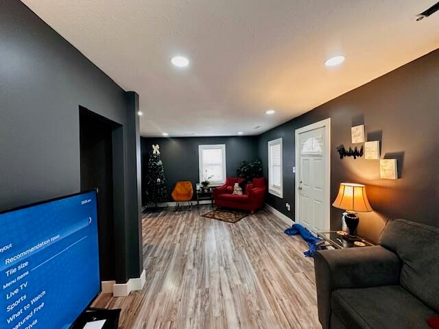 807 CLINKSCALES RD, Columbia, MO 65203