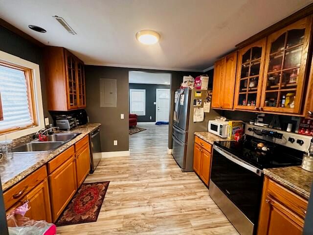 807 CLINKSCALES RD, Columbia, MO 65203