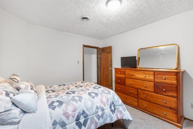 116 N Coronado Avenue, Espanola, NM 87532