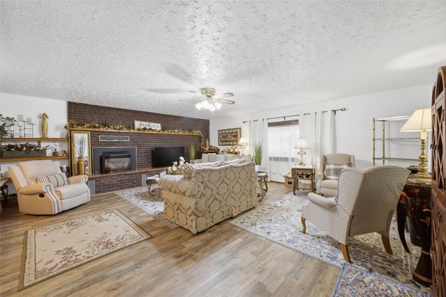 116 N Coronado Avenue, Espanola, NM 87532