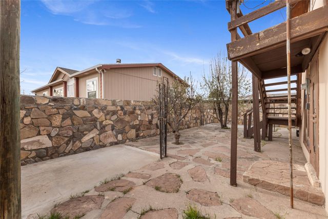 116 N Coronado Avenue, Espanola, NM 87532