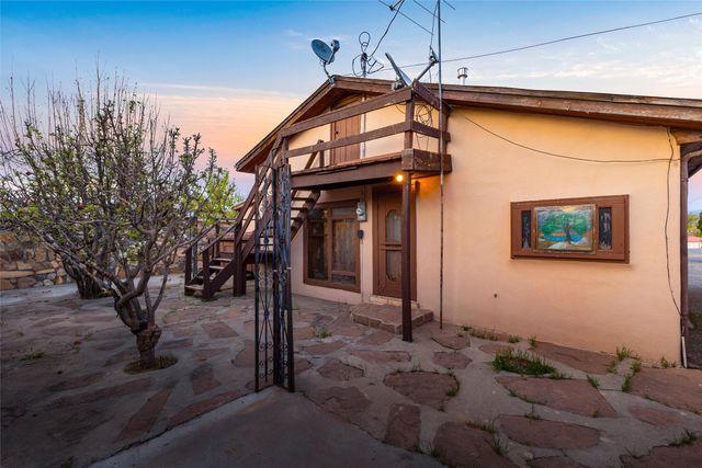 116 N Coronado Avenue, Espanola, NM 87532