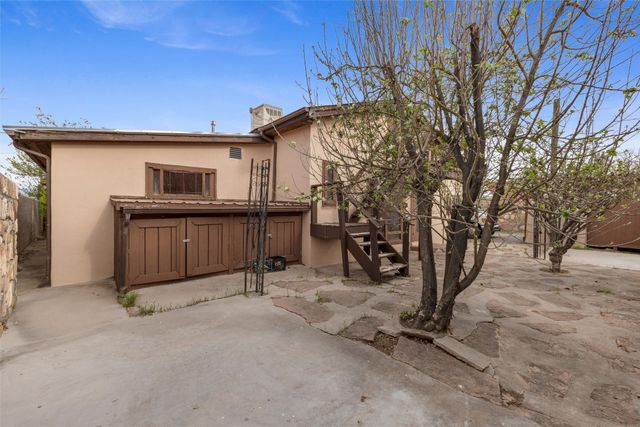 116 N Coronado Avenue, Espanola, NM 87532