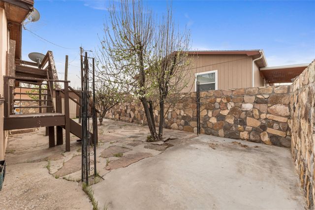 116 N Coronado Avenue, Espanola, NM 87532