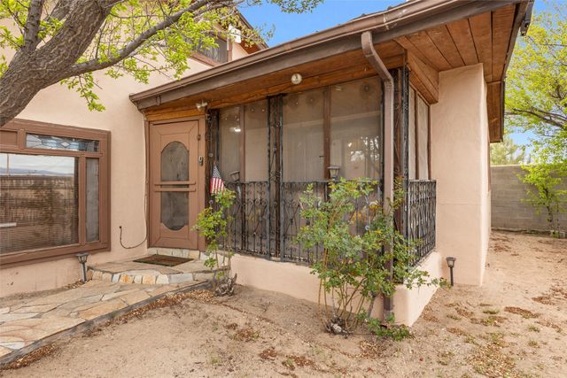 116 N Coronado Avenue, Espanola, NM 87532