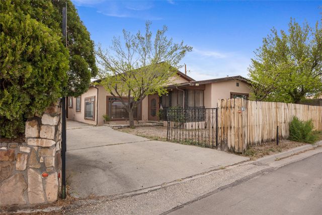 116 N Coronado Avenue, Espanola, NM 87532