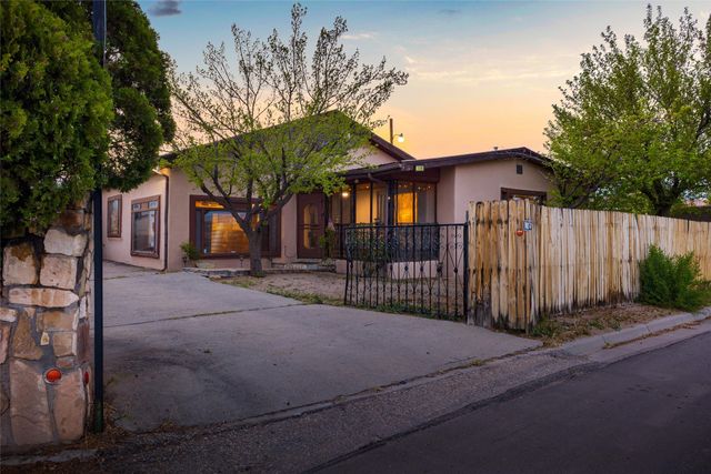 116 N Coronado Avenue, Espanola, NM 87532