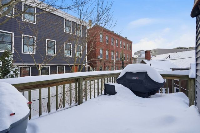 15 G, Boston, MA 02127