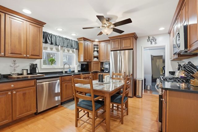 15 G, Boston, MA 02127