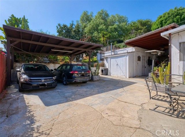 2258 Duane, Los Angeles, CA 90039