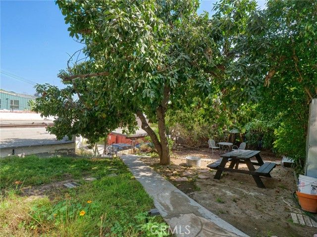 2258 Duane, Los Angeles, CA 90039