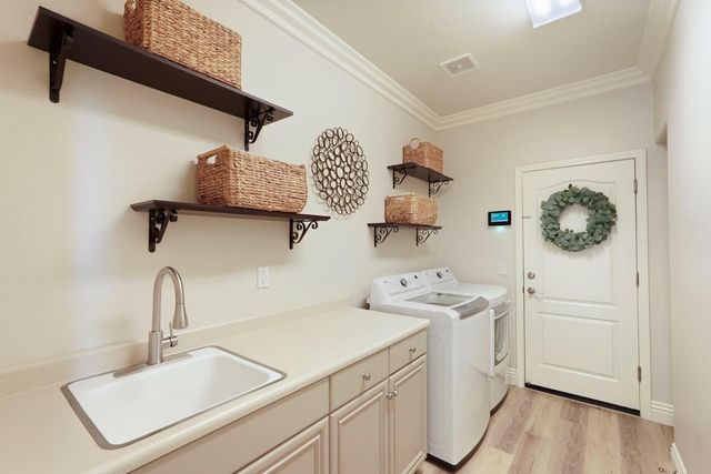 2227 Heavenly Way, Lodi, CA 95242