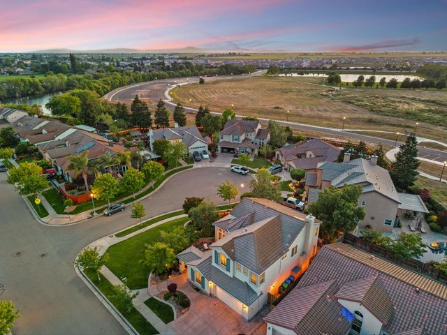 2227 Heavenly Way, Lodi, CA 95242