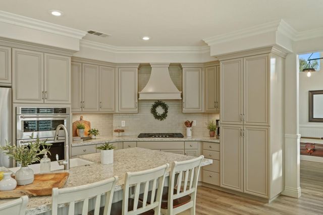 2227 Heavenly Way, Lodi, CA 95242