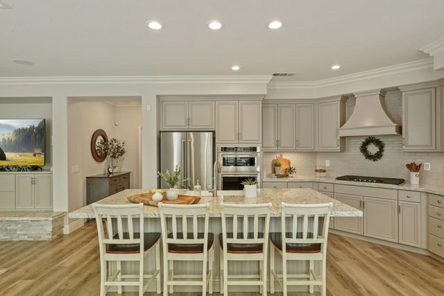 2227 Heavenly Way, Lodi, CA 95242