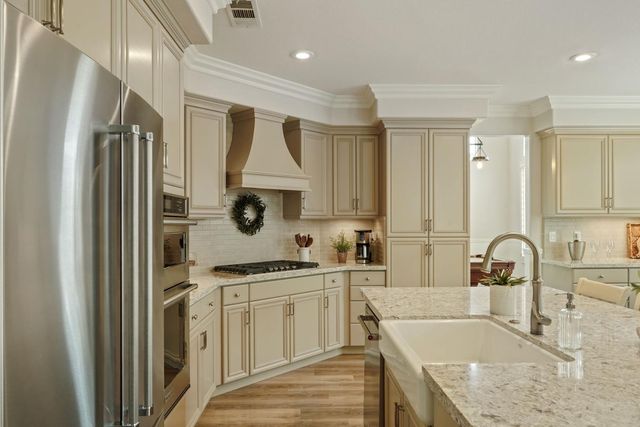 2227 Heavenly Way, Lodi, CA 95242