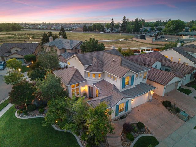 2227 Heavenly Way, Lodi, CA 95242